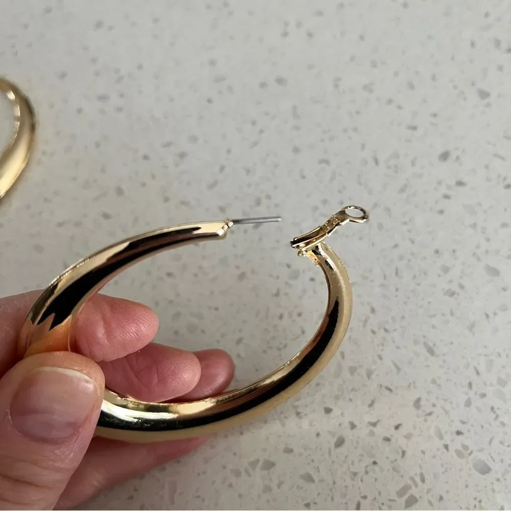 Minimalist Gold Hoop Earrings‎